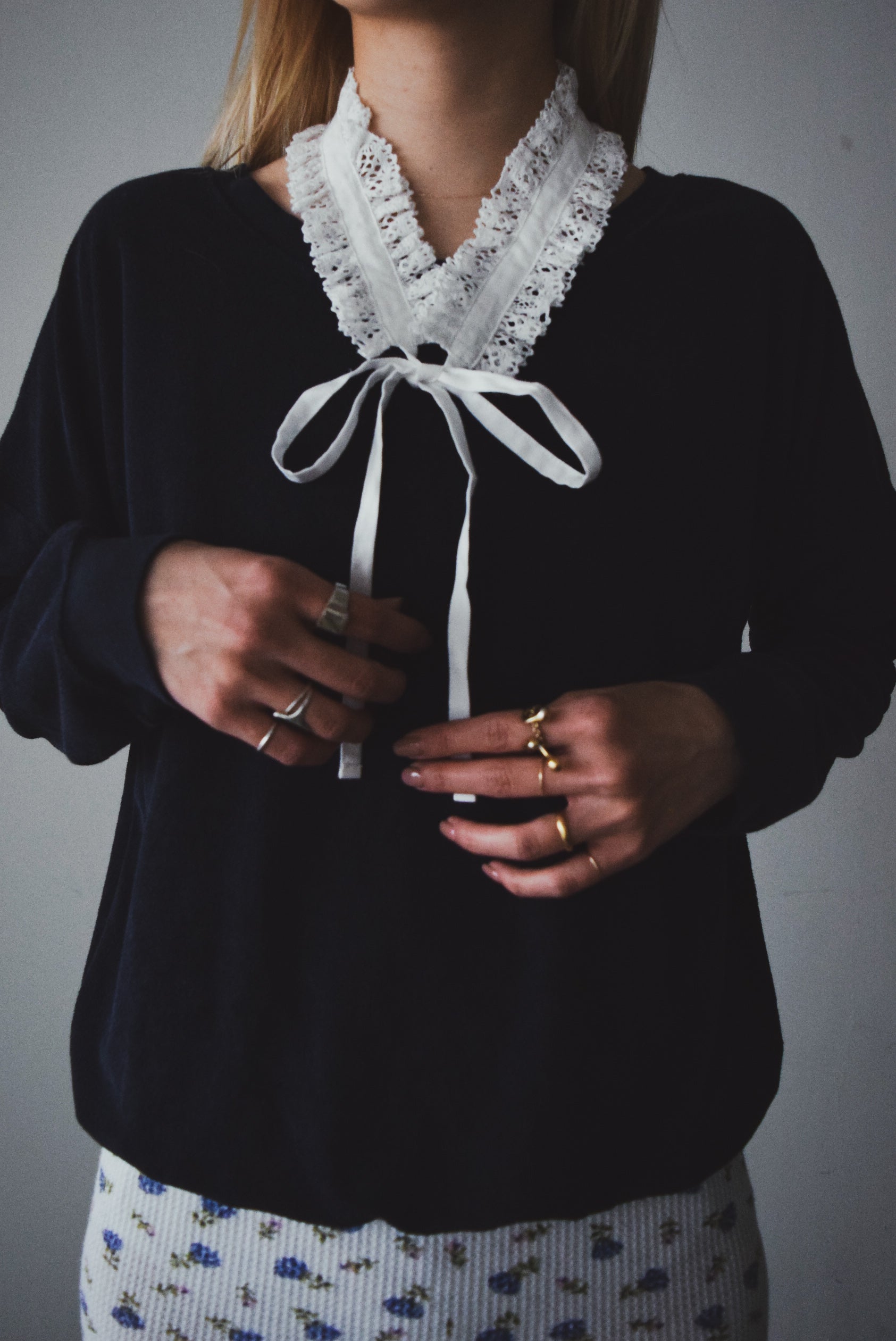 Gentle Lace Tie │ white