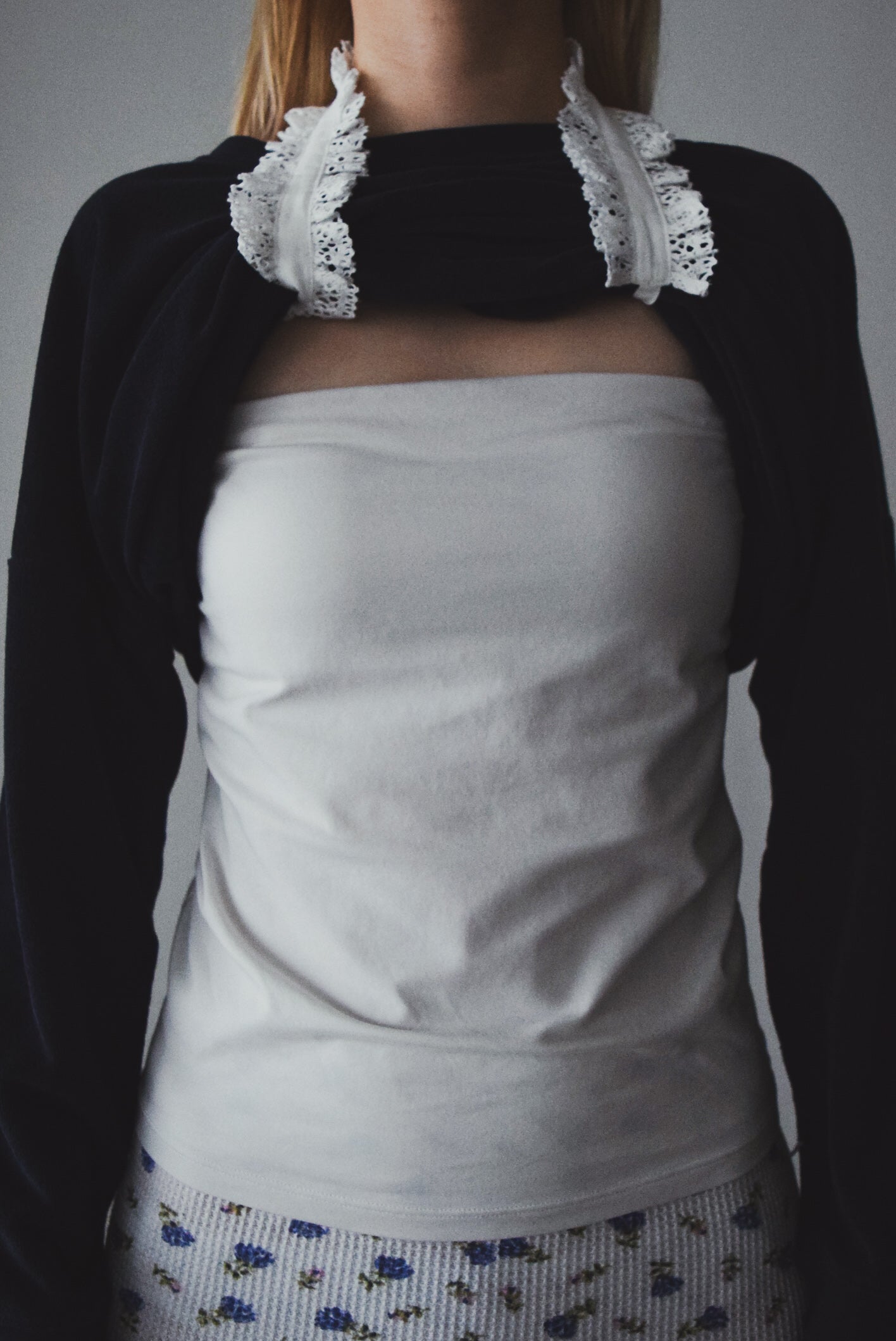 Gentle Lace Tie │ white